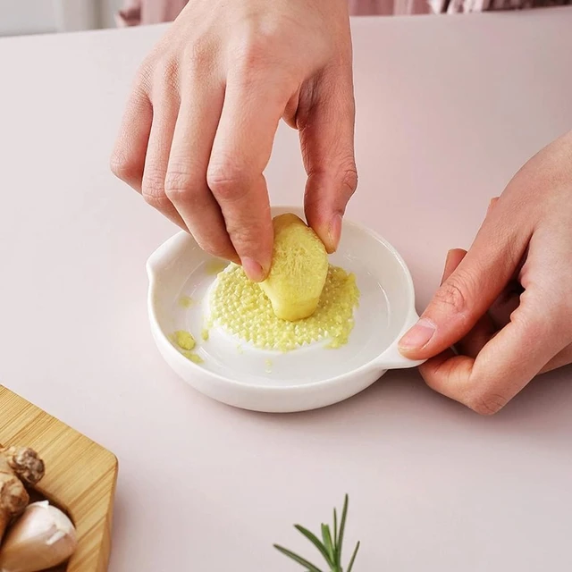 Grater Plate for Ginger/Garlic/Parmesan white round