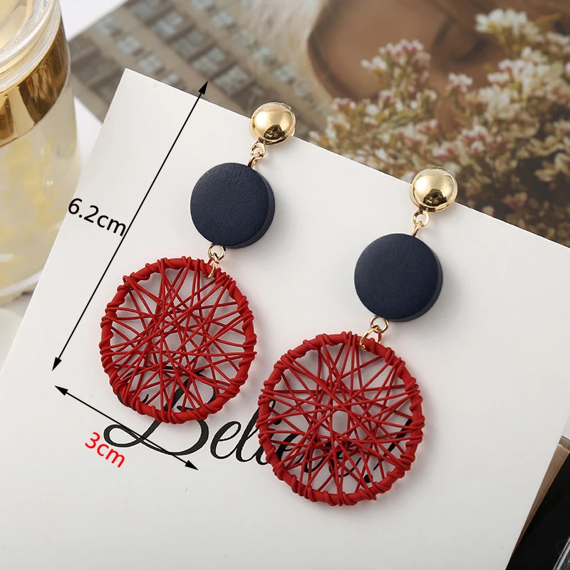 Neue weinrote geometrische Hängeohrringe für Damen, Metallanhänger, rote, übertriebene Tropfenohrringe, Aretes – Detail 3