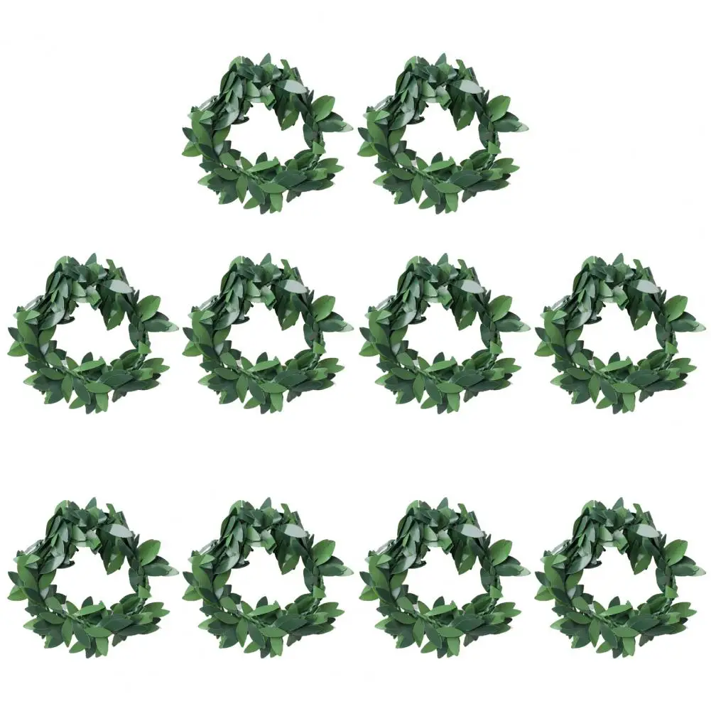 10Pcs/Set Christmas Wreath Napkin Ring Santa Hat Shiny Leaves Artificial Garland Dinner Napkin Holder Buckle