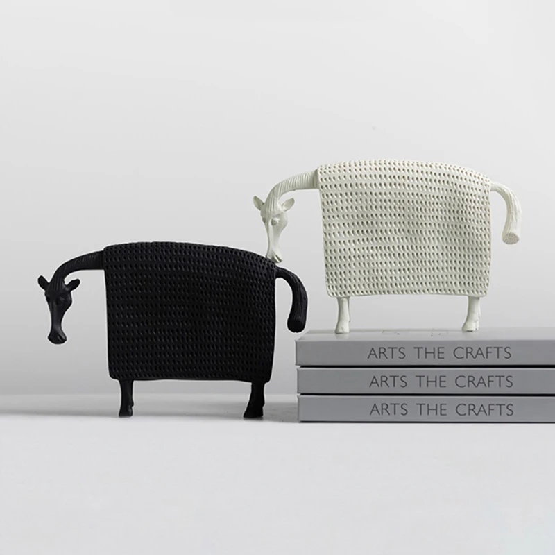 

Abstract Armor Horse Modern Simple Home Living Room Wine Cabinet Resin Animal Decoration Sculpture House Interior Accessories