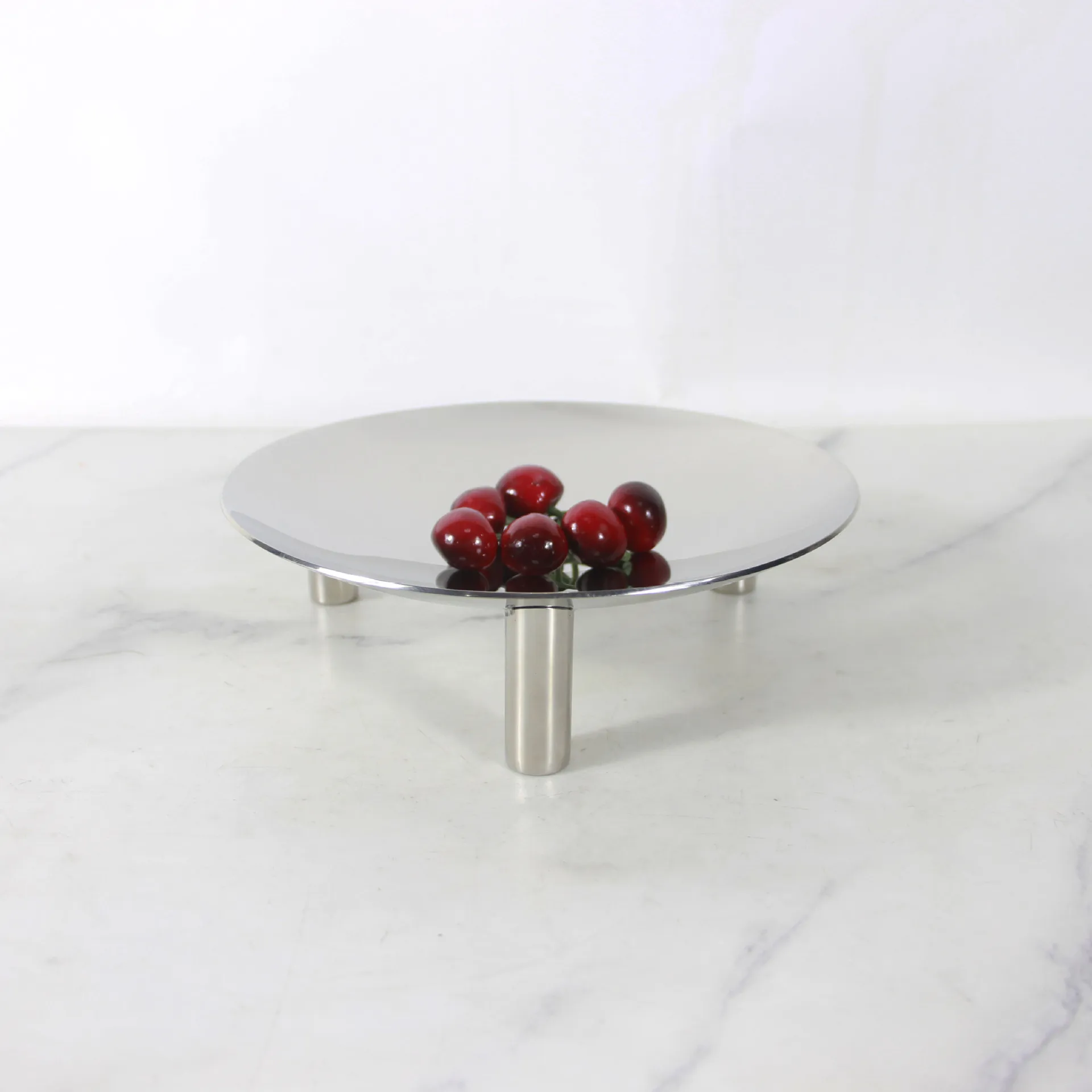 Modern simple and creative stainless steel round mirror tray storage soft decoration ornament living room  decoration 3