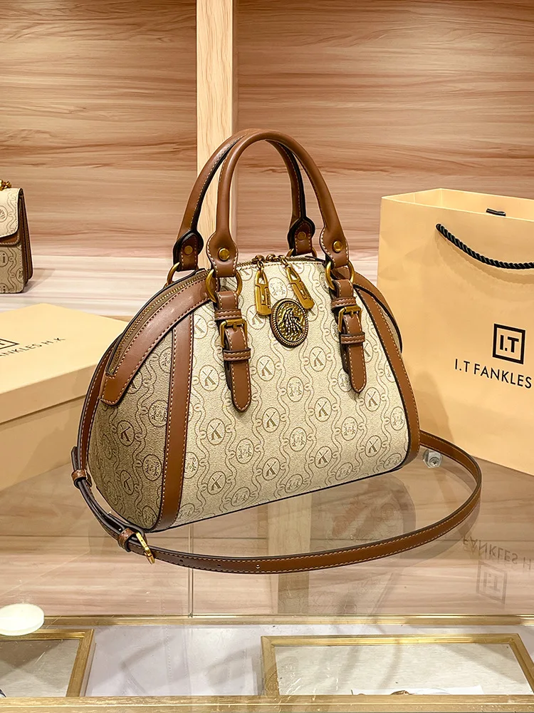 حقيبة يد نسائية من الجلد بتصميم كلاسيكي من الكاكي،...