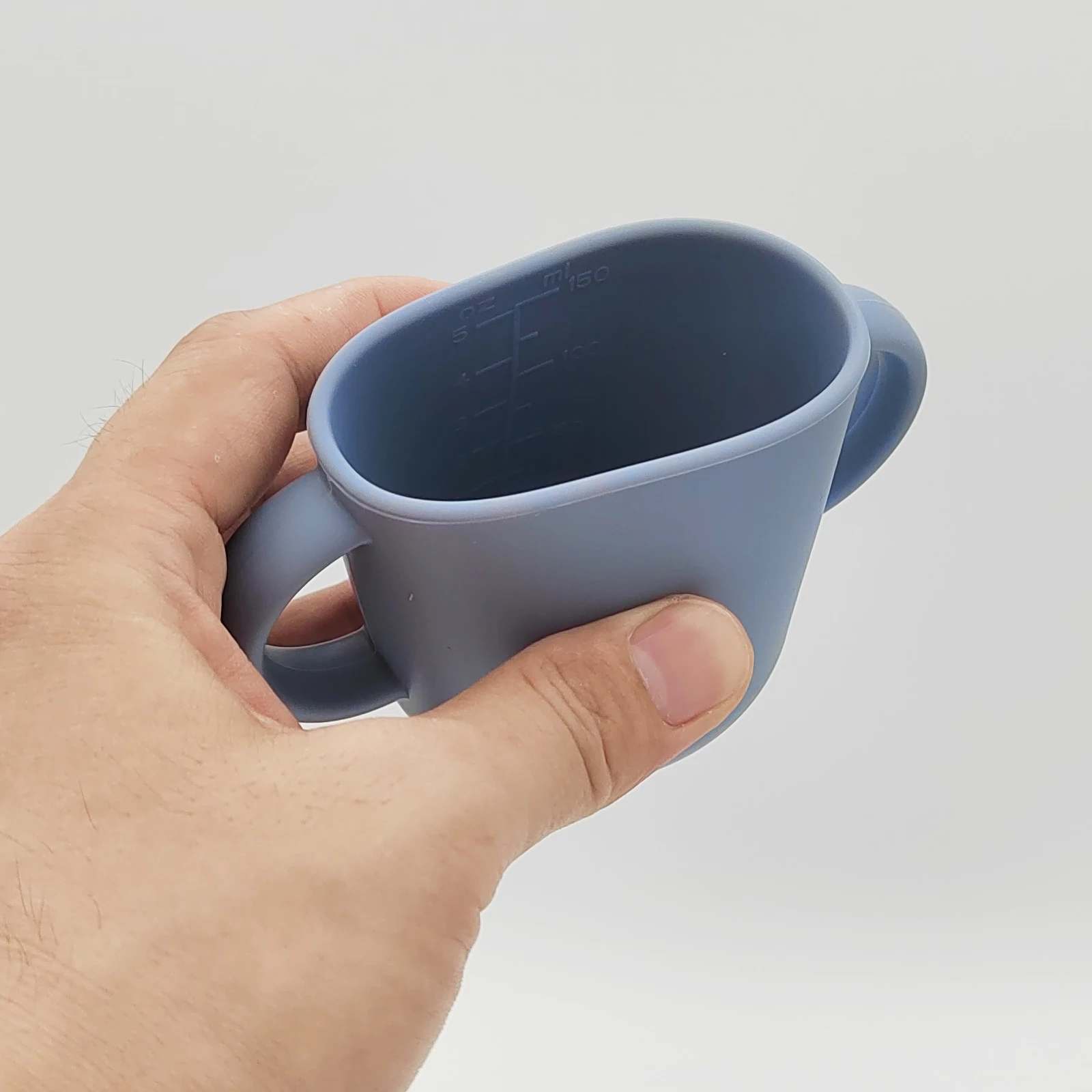 1pc Mini 150ml Portable Children's Straw Cup, 5oz Kids Beginner Drinking Cup With Silicone Straw, Practical Feeding Cup For Baby
