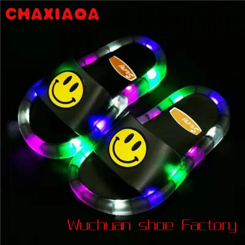 

Children Light Up Flash Beach Outdoor Smiling Face Daisy Flower LED Kids Slippers