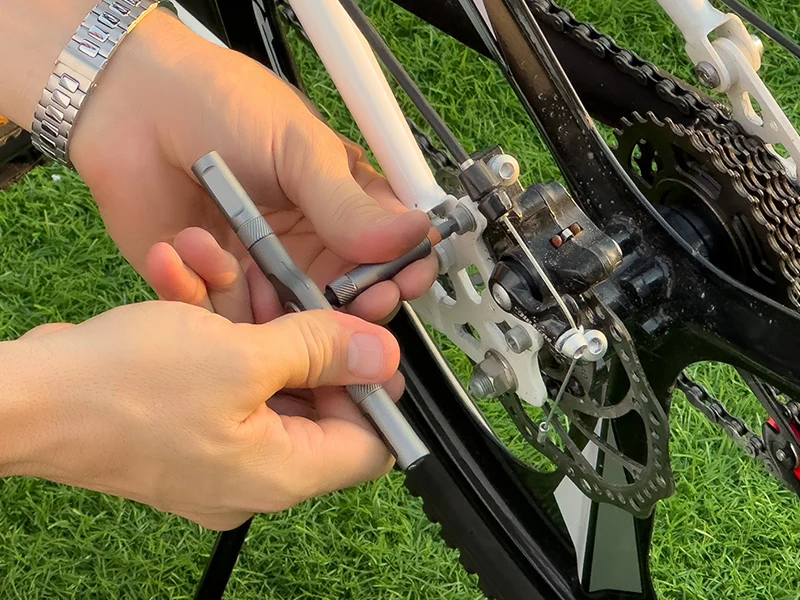 74in1 Präzisions-Magnet-Ratschenschraubendreher-Set Abnehmbarer T-Griff-Magnetisierer Fixieren Sie Möbel-, Elektronik- und Fahrrad-Schreibtisch usw – Detail 12