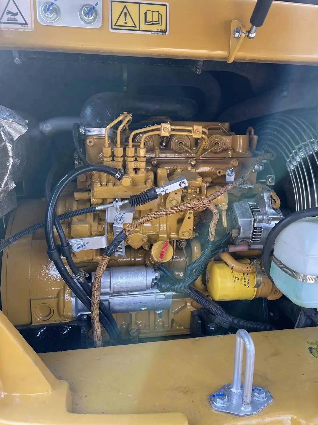 Рисунок 6 - Почти новый б/у мини гусеничный