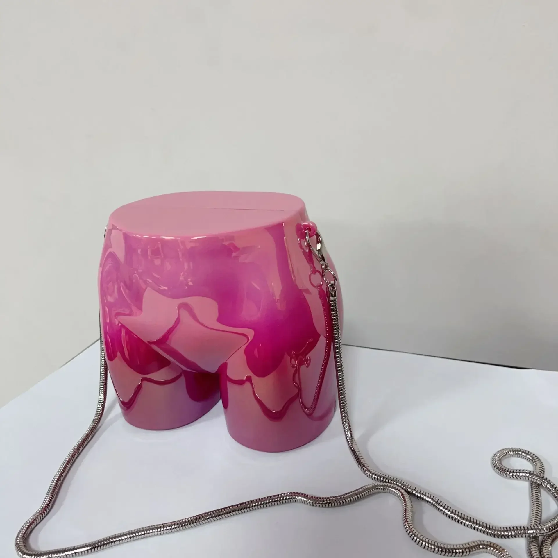 thumbnail image 1 of Bolso de mano de noche de lujo dorado 2024, bolso de boda de moda, bolso de lápiz labial, bolso de hombro geométrico retro, bolso de diseñador para mujer, 1 of 5