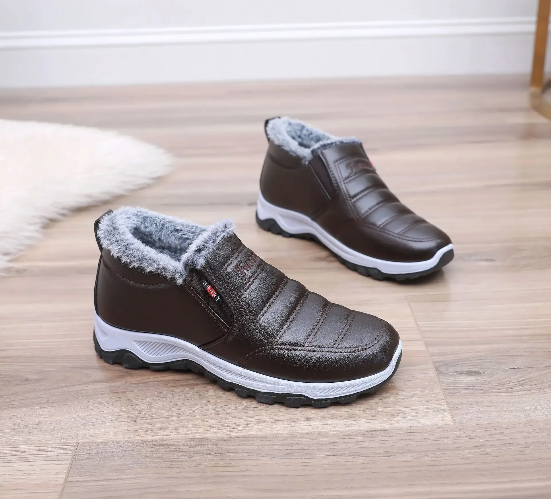 أحذية شتوية سميكة للنساء من القطن بكين سطح جلدي مقاوم للماء دافئ مبطن بالصوف ومضاد للانزلاق أحذية مريحة