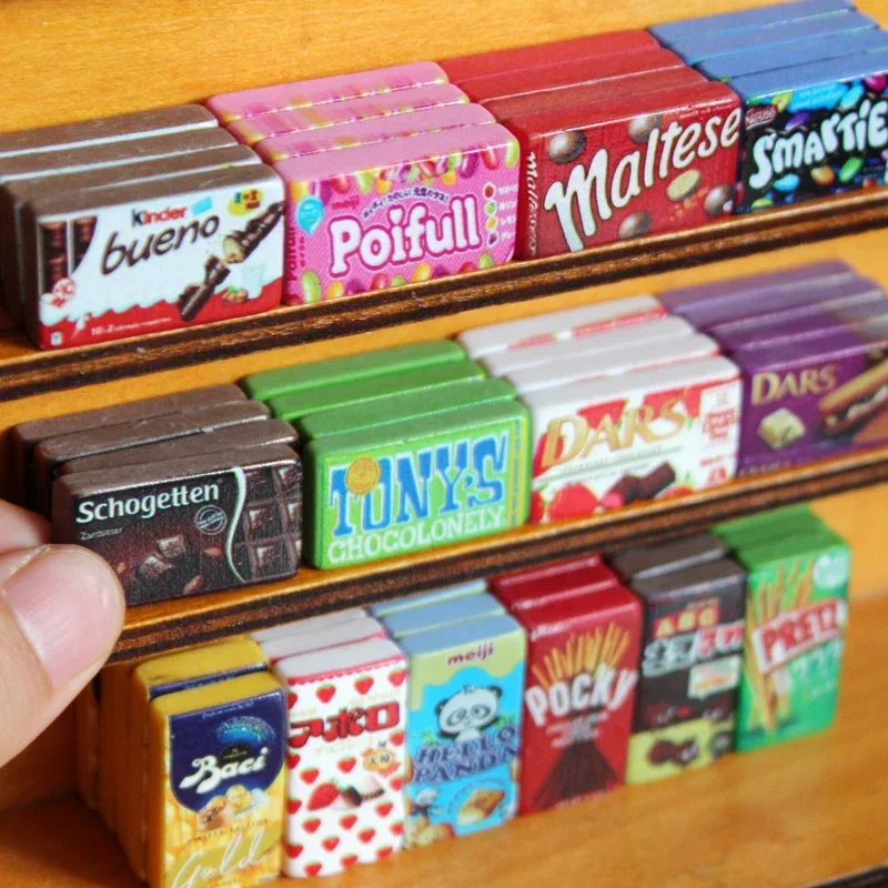 Pretend Food Toys 5pcs/set1/6 Scale Miniature Dollhouse Chocolate Snacks Mini Play Food for BJD Blyth Accessories Toy Girls Gift