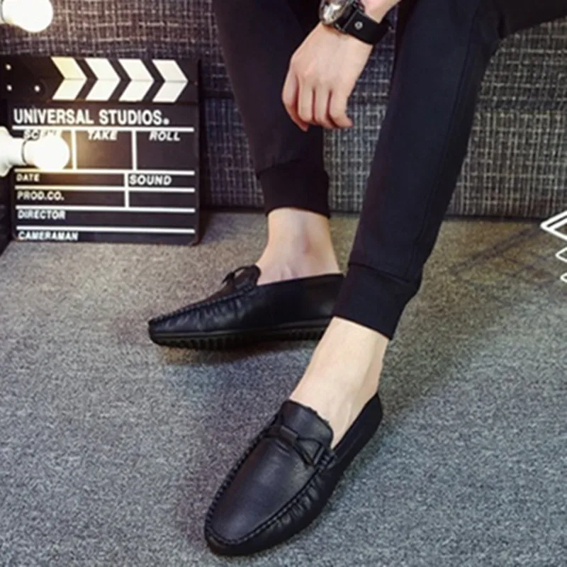 Men Loafers Leather Slip-On Round Toe Dress Shoes outdoor Spring Autumn Handmade Men's Casual Shoes men Business flats moccasins