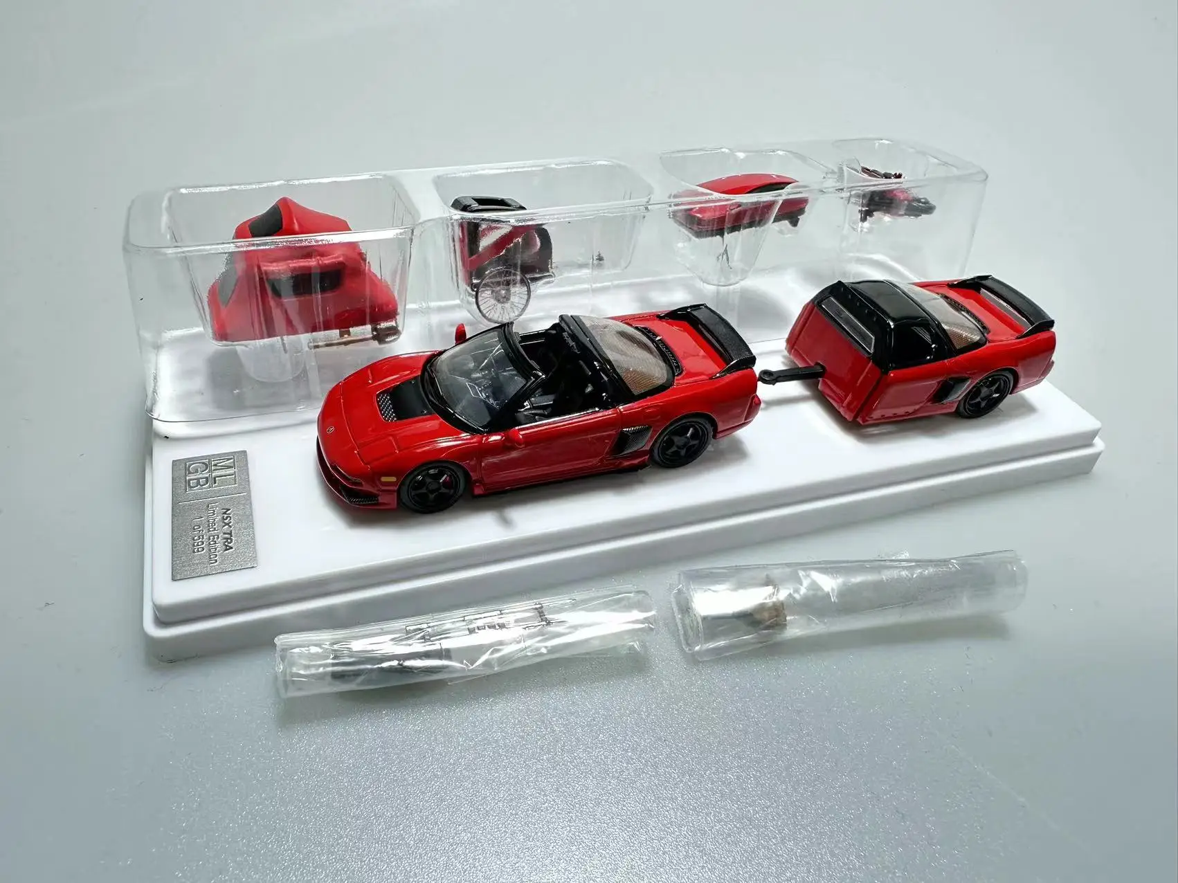 

MLGB model 1:64 NSXTRA red limited999 Diecast Model Car