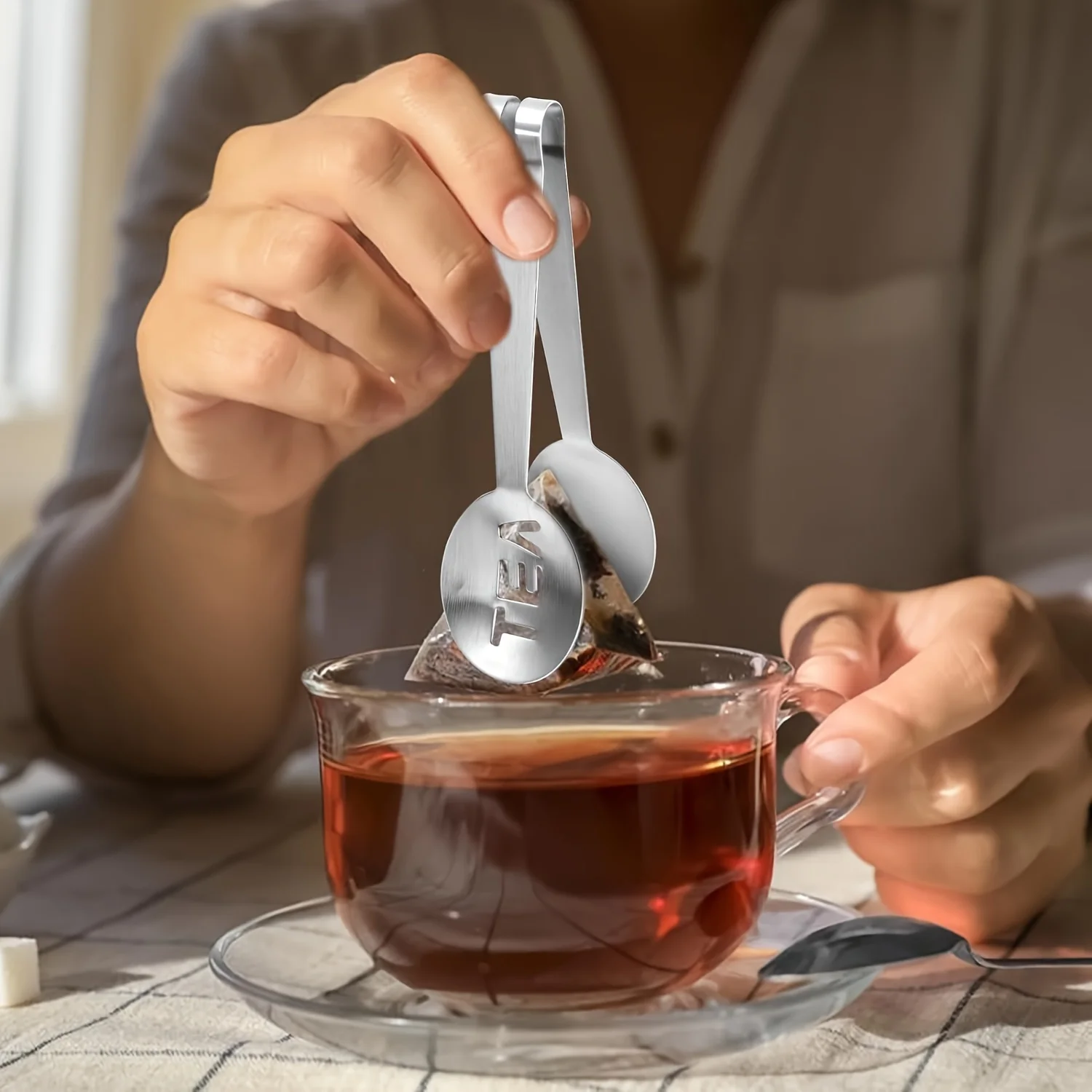 Stainless Steel Tea Bag Squeezer Versatile Kitchen Tool for Easy Leaf Release Ice Sugar Grip Durable Teabag Tongs Strainer Clip