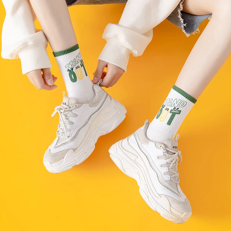 6 Pairs of Women's Spring and Autumn Letter Slogans Fashionable and Versatile College Style Summer Breathable Mid Length Socks 5