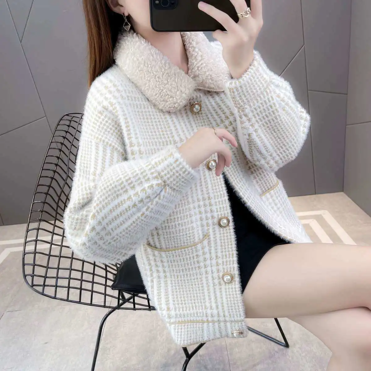 

Imitation mink fleece short top 2022 autumn winter new female sweater Korean version loose cardigan knit coat