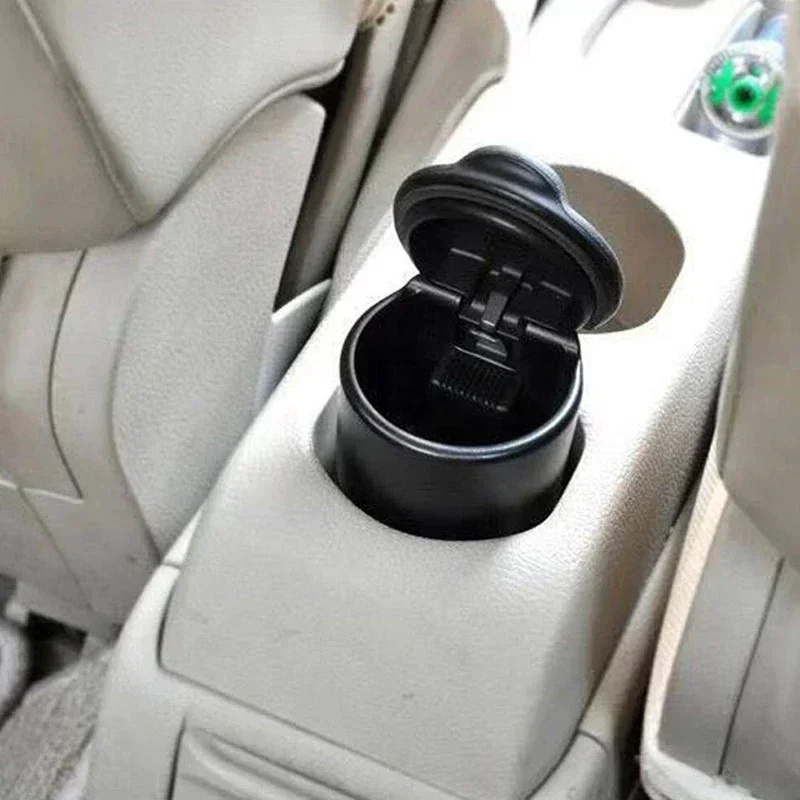 Universal Car LED Ashtray Garbage Coin Storage Cup Container Cigar Ashtray Holder Auto Interior Accessories Car LED Ashtray