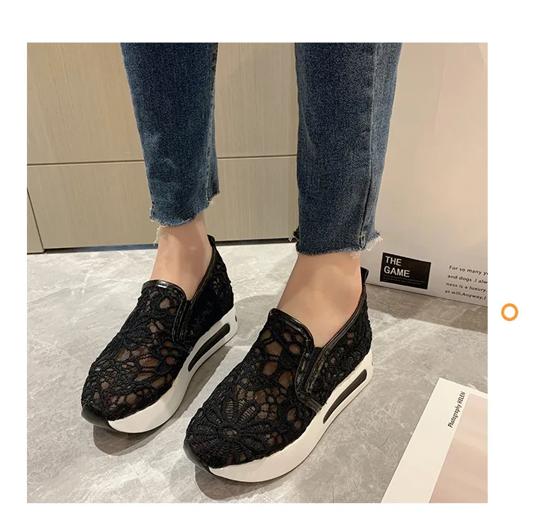 Classic Black Embroider Sneakers for Women - Uniqwear