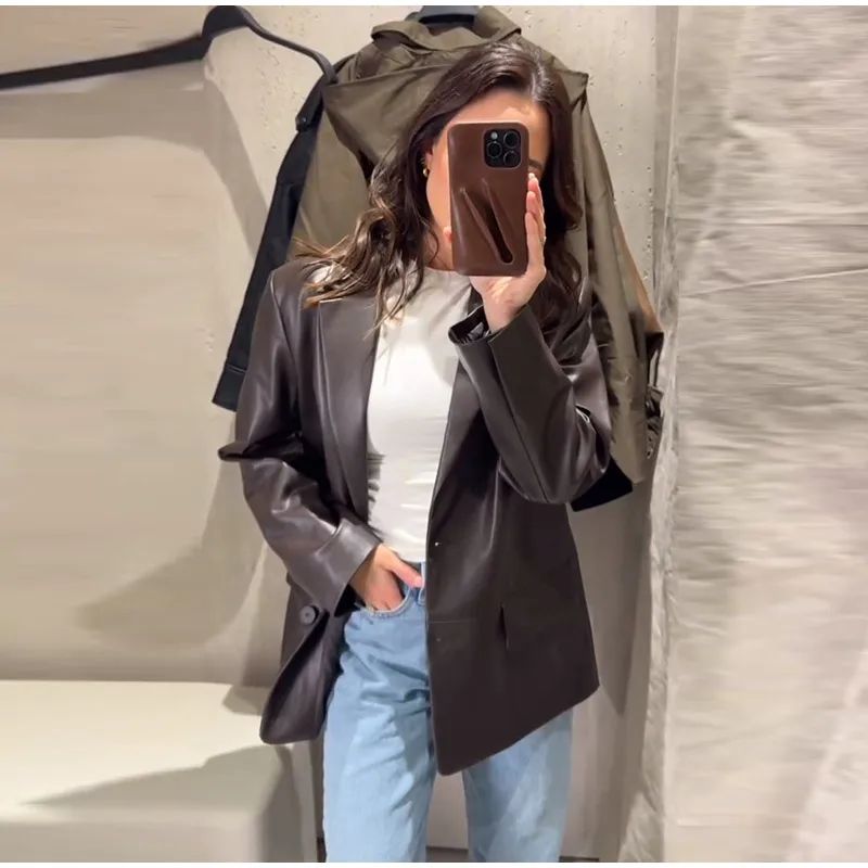 Mode Vintage Dunkelbraun PU Leder Blazer Frauen Revers Kragen Einreiher Taschen Mantel 2025, Herbst Casual Büro Oberbekleidung – Detail 4