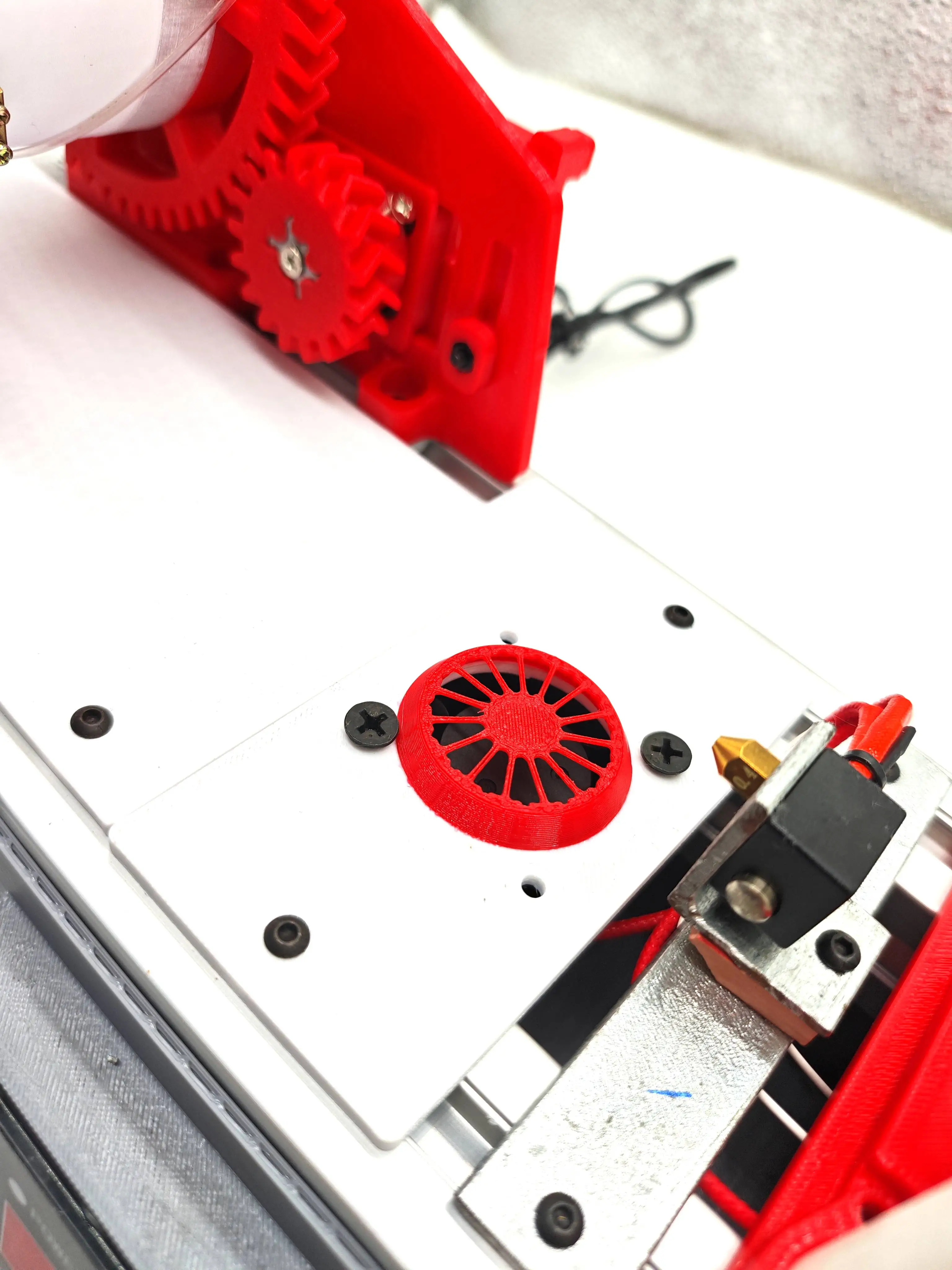 Plastic PET Bottle Filament Maker Small-Scale Recycling into 3D Printing