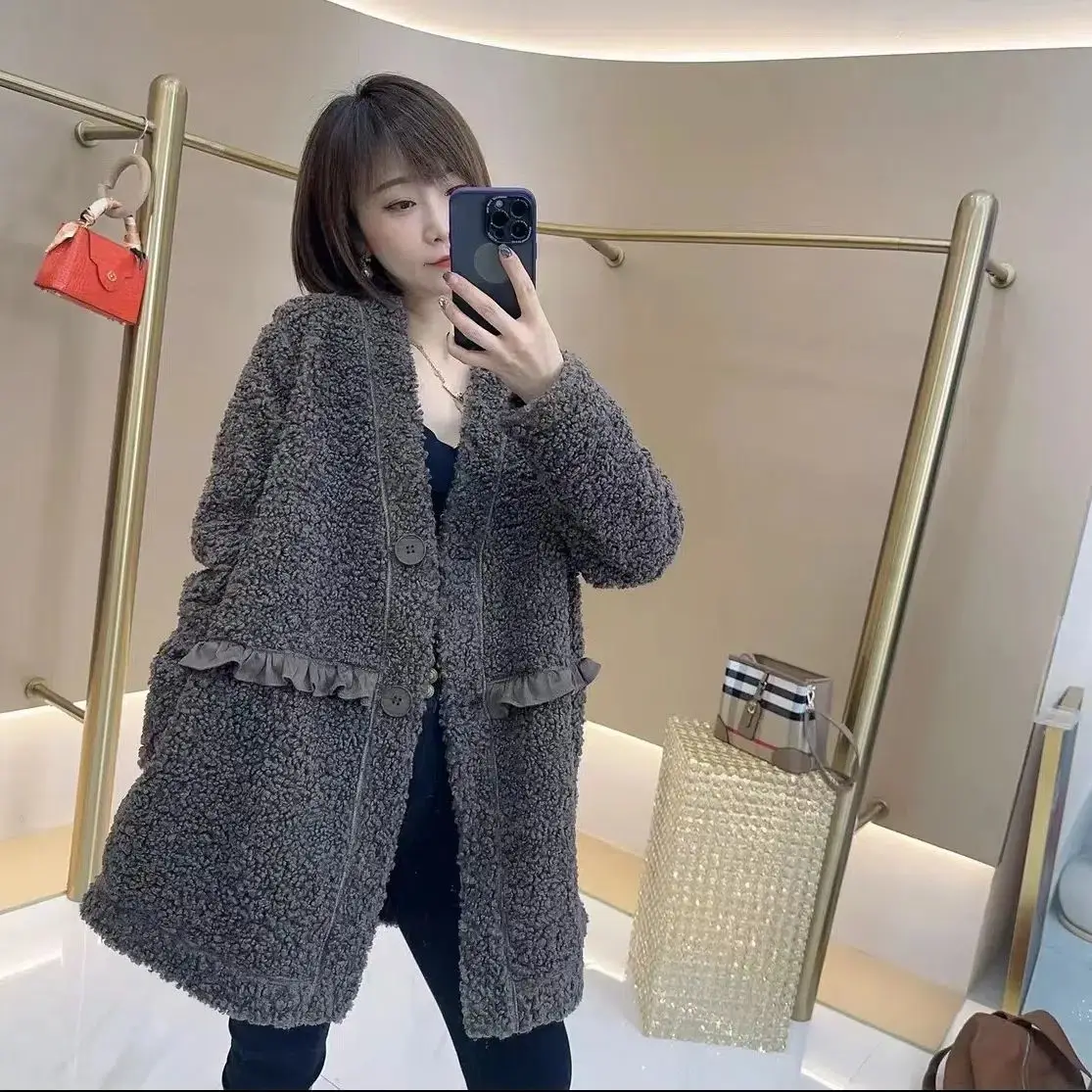 

Women's V Neck Warm Parka Coat Fall Winter Fashionable Leather Fur Combination Mid-length Overcoat Plus Size Faux Fur Jacket