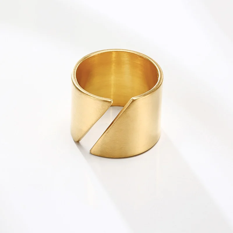 Stainless Steel Ring Finger Ring Modern Wrap Wide Ring for Women Geometric Finger Statement Ring Party Layered Jewelry