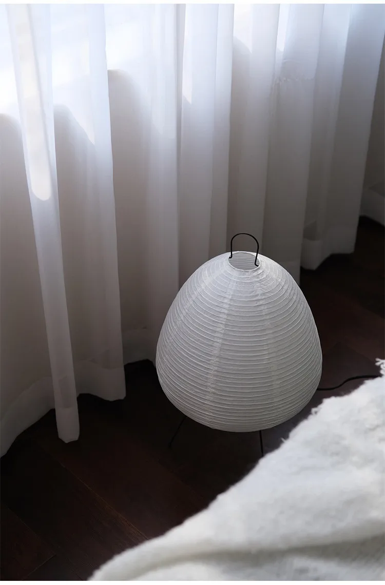 Akari 10a Floor Lamp