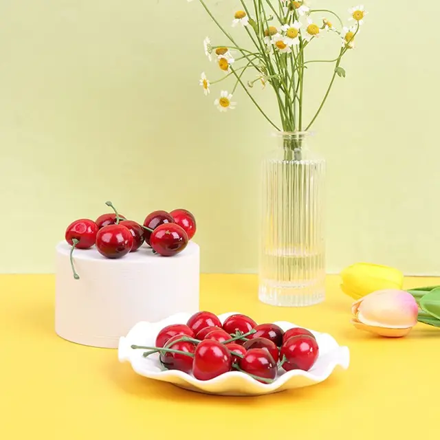 실물 같은 매력의 인공 체리로 공간에 생기를 더하세요!