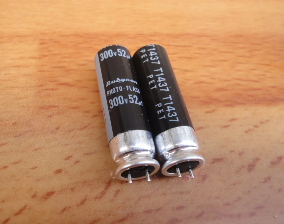 10PCSnewRubycon300V52UF8X28MMElectrolyticcapacitor52UF300V