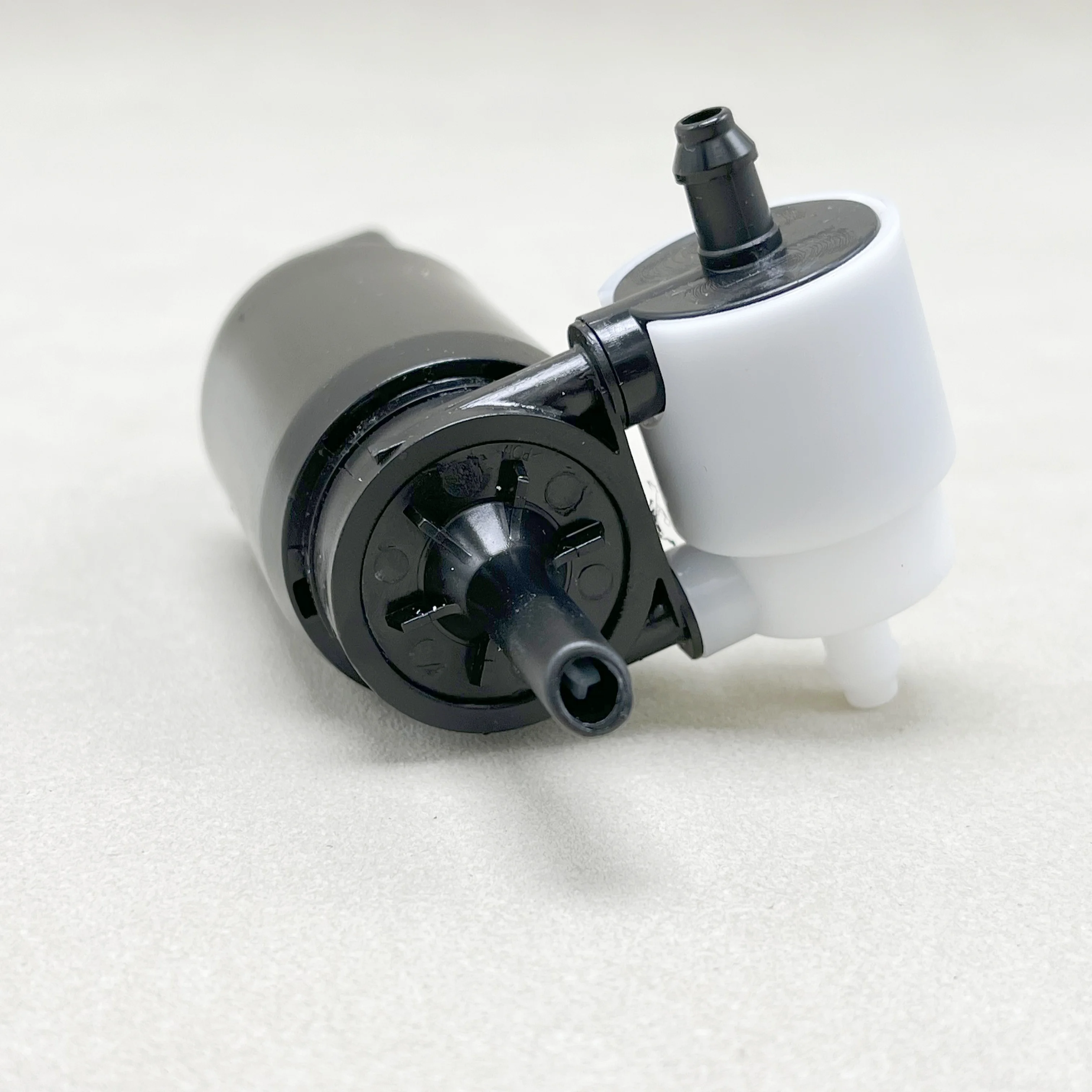 Windshield Wiper Washer Water Pump Motor Polo Octavia Passat B7 Golf MK6 MK5 1KD955651A 1KD 955 561 A windshield washer pump