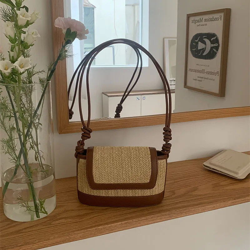 Straw Bags Summer 2024 Women Tote Bags Designer Handbags PurseS Weave Drawstring Closure Wooden Handle Beach Shoulder Bag