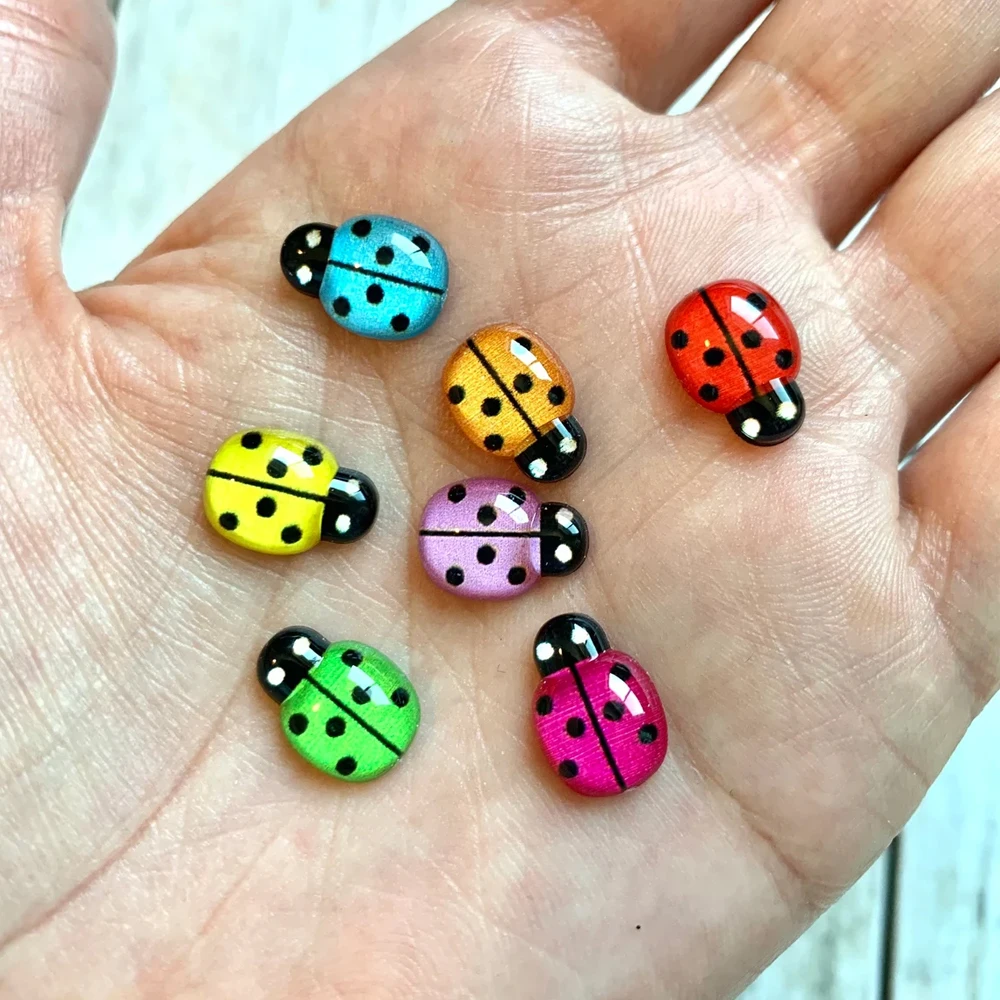 10/20 Tiny Multi Color Ladybug Miniature Flatback Cabochon Charm Bugs Per Fairy Garden Decorazione Artigianale Fai Da Te-Senza Adesivo
