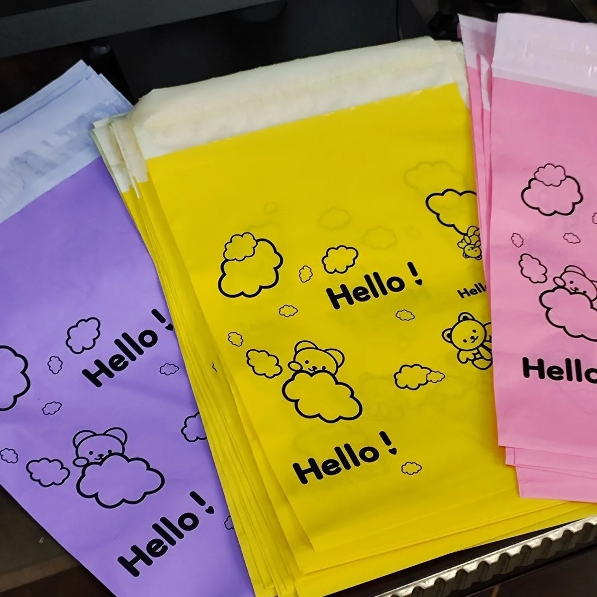 Cute Bear Shipping Bags, Small Card Packaging Supplies, Waterproof Thickened Adorable Mailer Bags for Gifts & Clothing