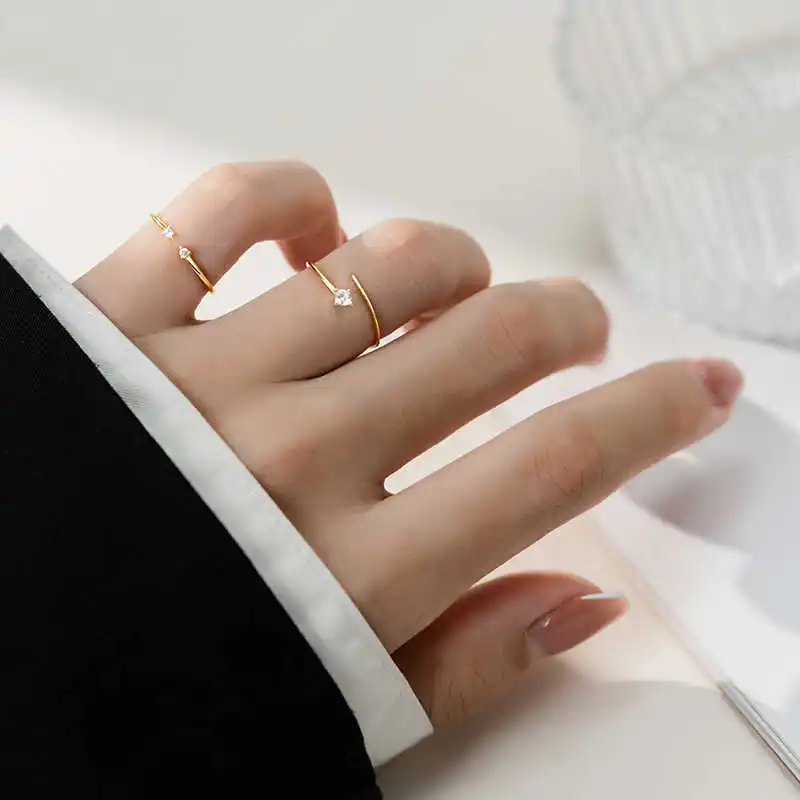 خاتم مفتوح ناعم بفص لامع