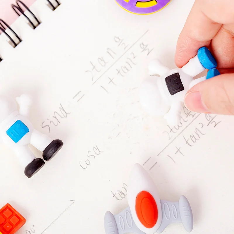 4Pcs/Set Cartoon Space Astronauts Aliens Flying Saucers Eraser Creative Card Pencil Erasers Cute Rubber Kids School Stationery 3