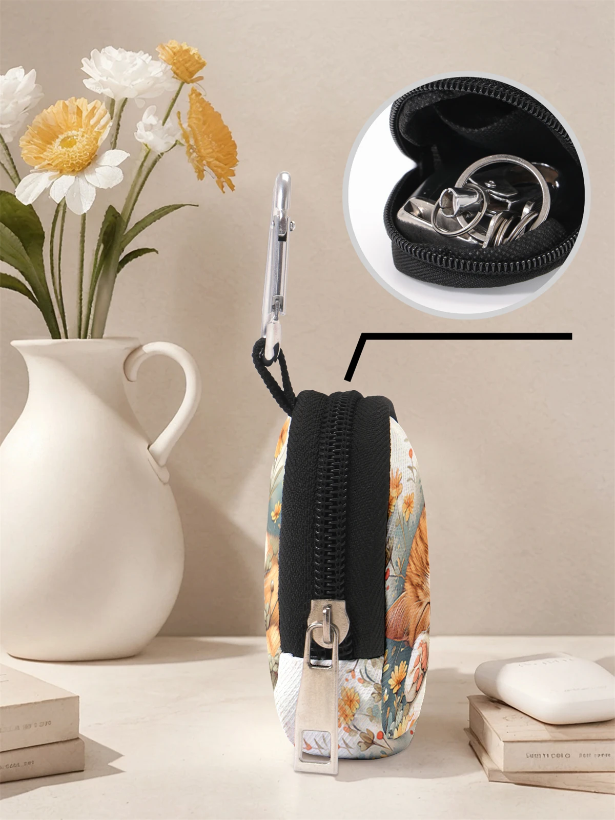 Cat pattern printed mini wallet, lightweight zipper change bag with hook clip, headphone key bag, suitable for both men and wome