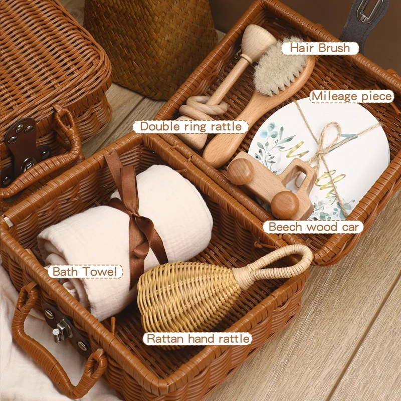 Wooden Baby Rattle Gift Set – Crochet Animal Toy & Montessori Keepsake Box
