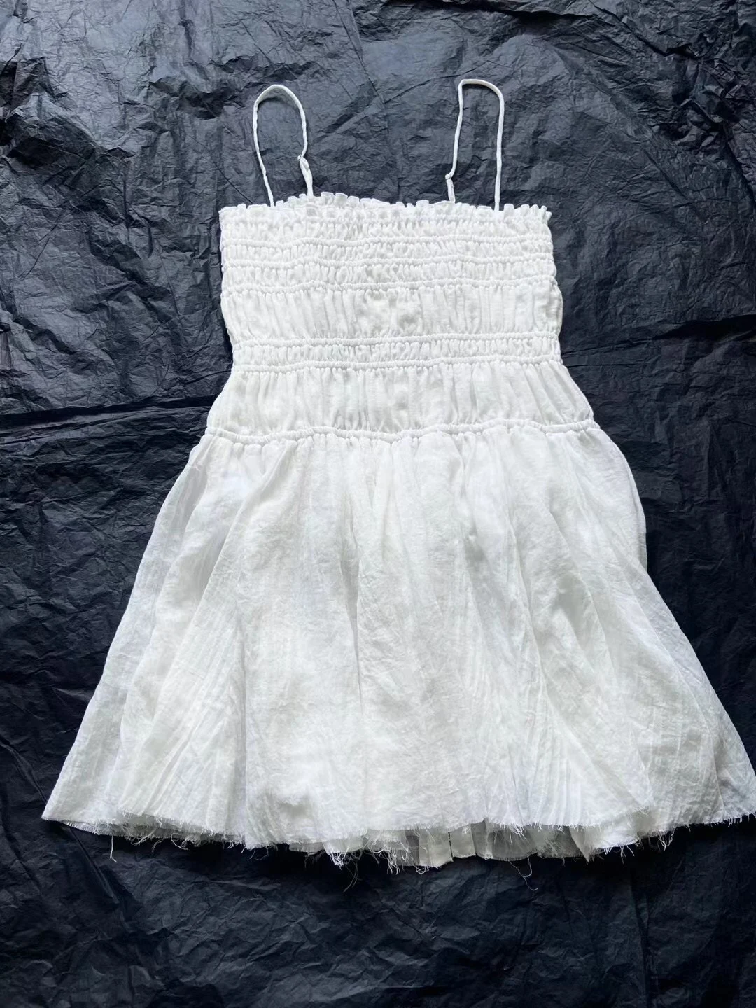 

Halter Button Pressure Pleat Dress Casual Fashion 2023 Summer New