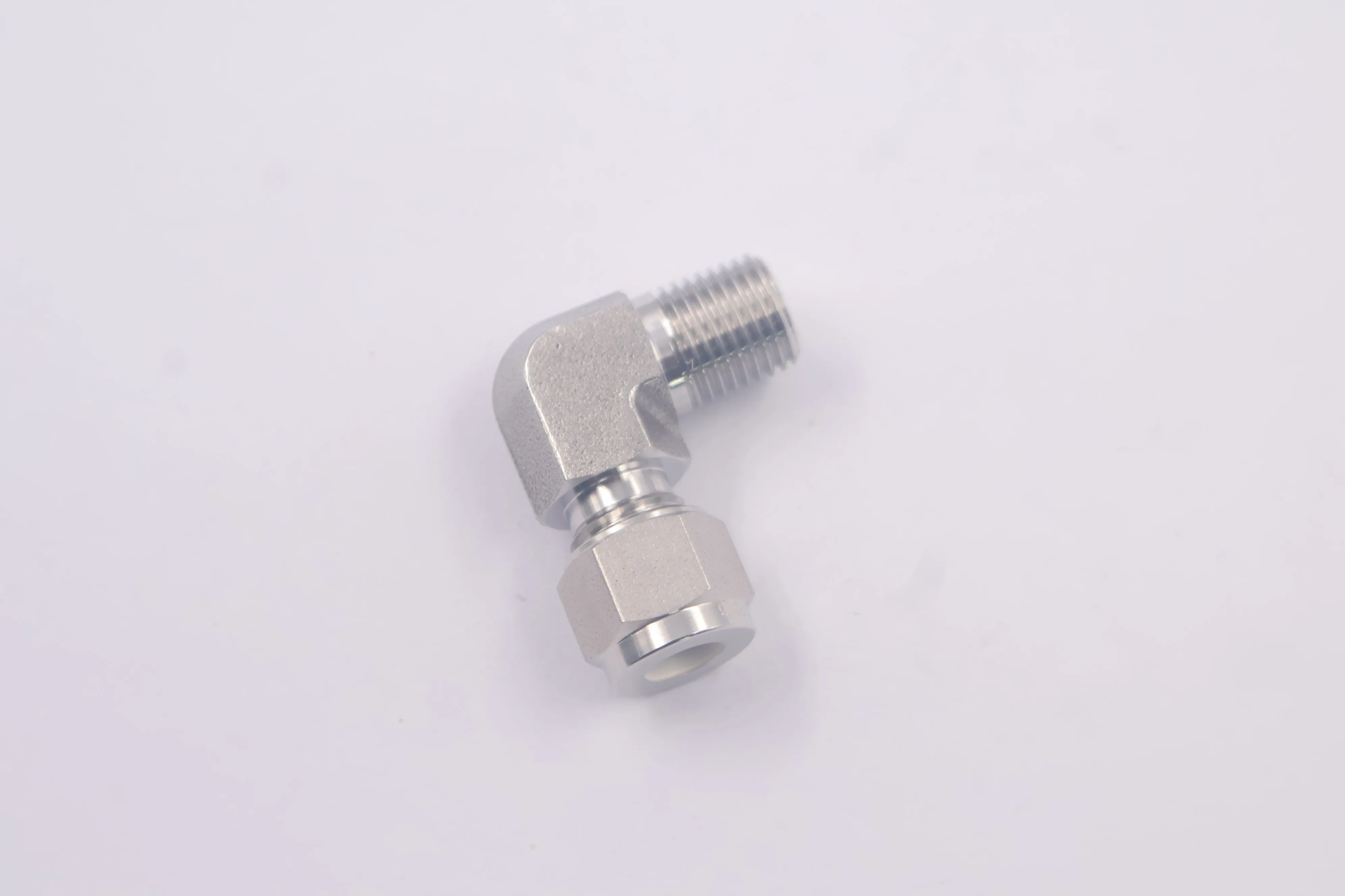 Stainless Steel Tube Fitting, Male Elbow, 6 mm Tube OD x 1/8 in. Male ISO Tapered ,SS-6M0-2-2RT, can combination with Swagelok
