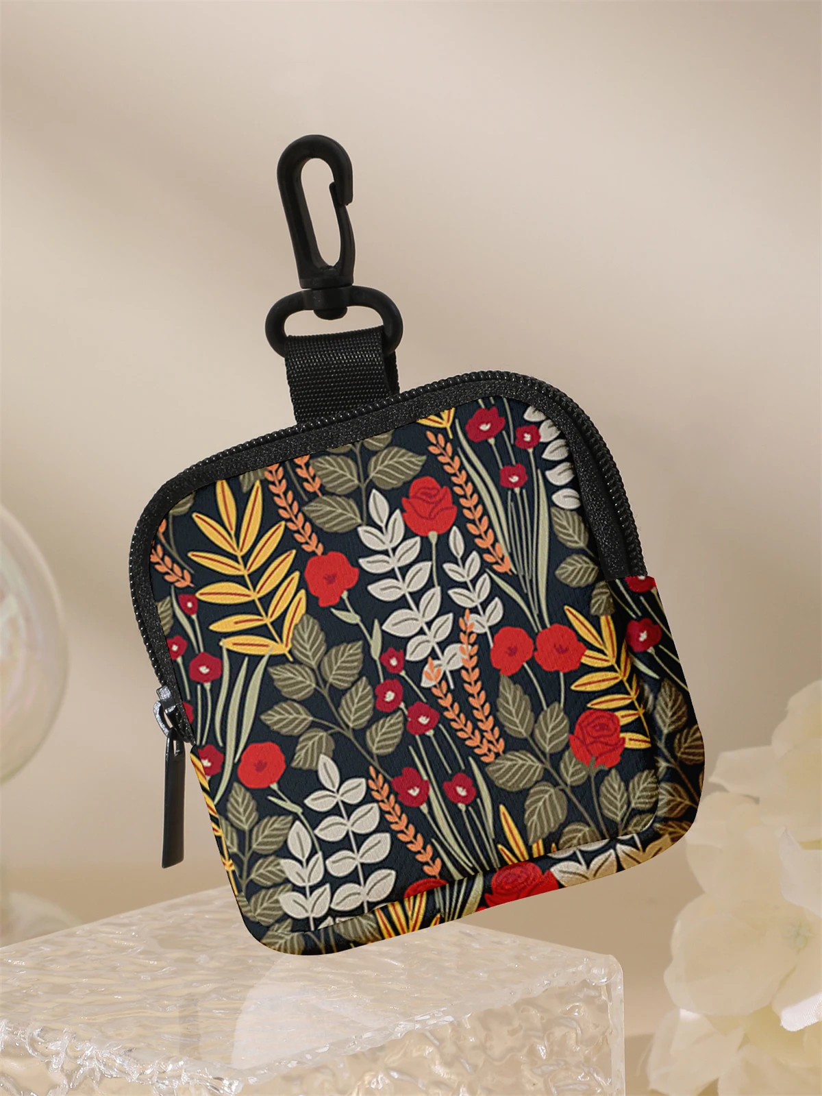 Large capacity coin wallets with plant patterns, digital printed coin wallets, and storage bags are ideal choices for gifts