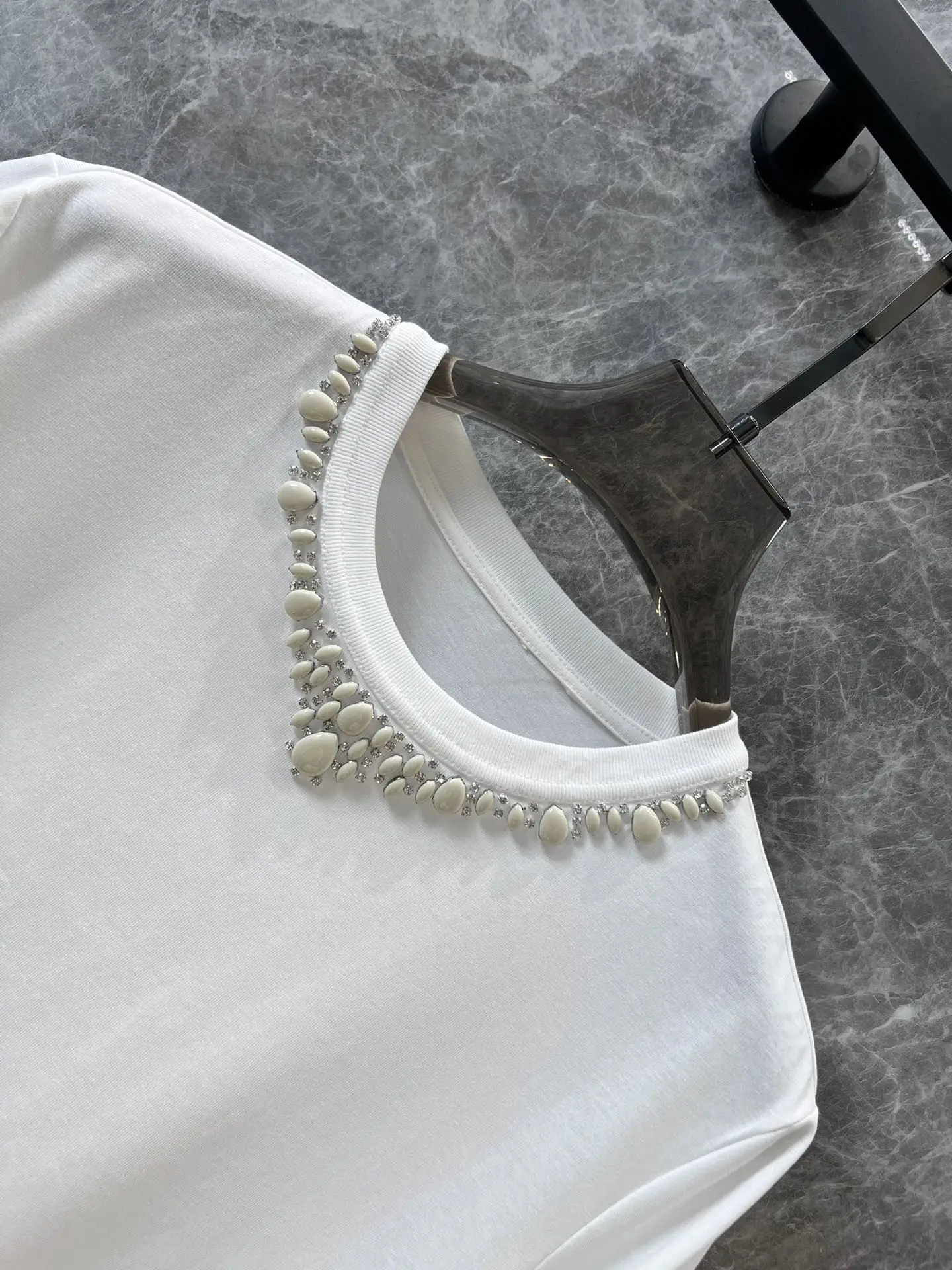 

24 spring and summer new style hand-beaded diamond short-sleeved round neck T-shirtNO66