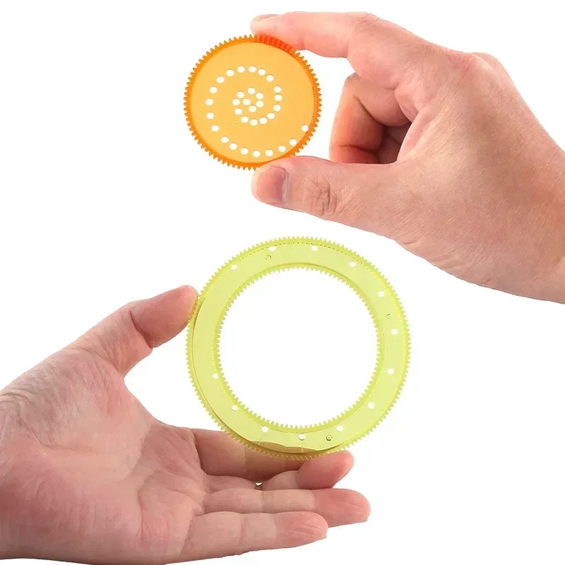 재미 있은 연동 기어 바퀴 Spirograph 드로잉 장난감 세트 어린이를위한 크리 에이 티브 교육 장난감 그림 그리기 액세서리