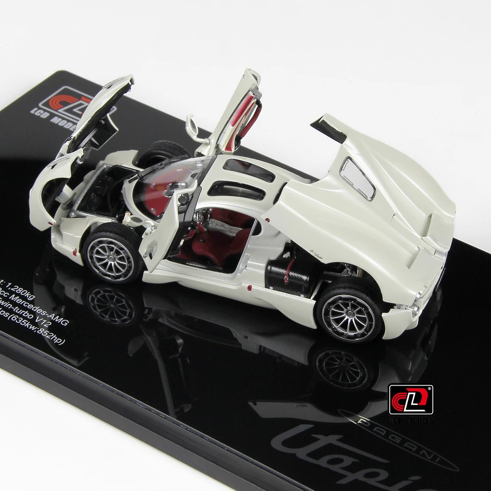 新発売 全開閉 LCD モデル 1/43 パガーニ Utopia ミニカー 1/43 LCD