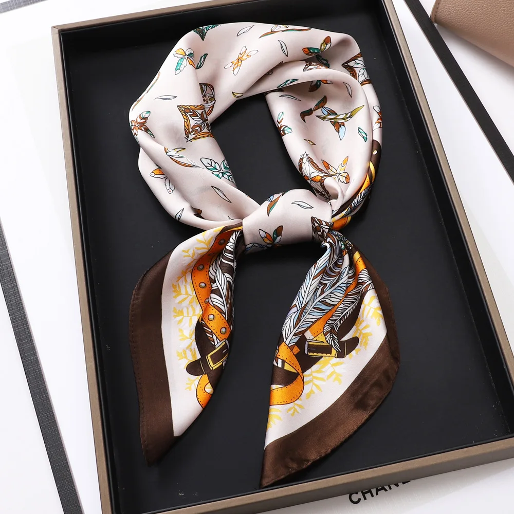 2024 Printed Spring Scarves New Simulation Silk Pink Square Scarves Fashion Scarves Wholesale of Small Scarves