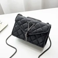 Sacs à main et bourse de luxe noirs pour femmes, sacoche en cuir PU, sac à bandoulière à carreaux, pompon matelassé, marque 1
