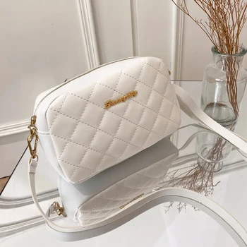 2024 Borsa a tracolla piccola con nappa per donna Trend Lingge ricamo fotocamera borsa a tracolla femminile catena di moda borse a tracolla da donna