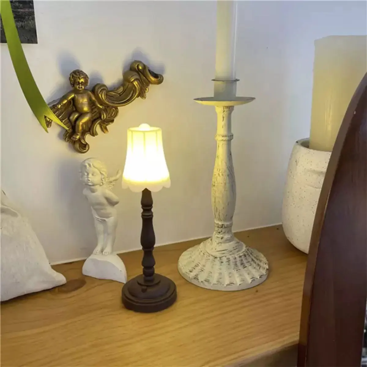 LED Desk Lamp Mini Bedside Light Battery Eye Protection Simple Home Decoration Desktop Ornament Electronic Lighting Licht led light desk lamp night light led desk lamp