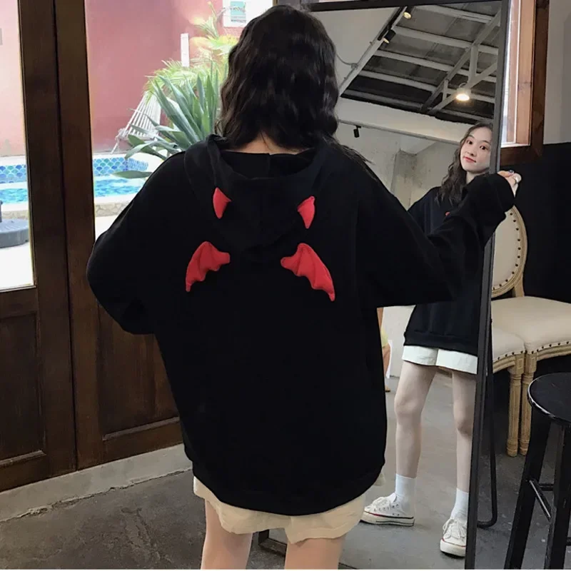 

Women Demon Fly Wings Loose Pullovers Pocket Tops Streetwear Harajuku Hoodies Girl Little Devil Horns Gothic Hooded Sweatshirts