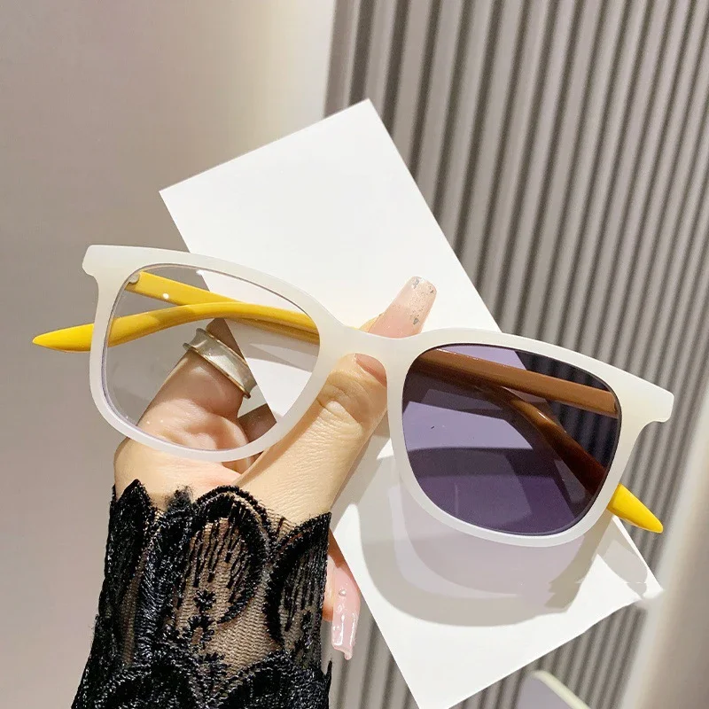 Fashion Outdoor Sunglasses with Minus Diopter for Women Unisex Retro Changing Color Photochromic Myopia Glasses -1.0 -1.5 -2.0 3