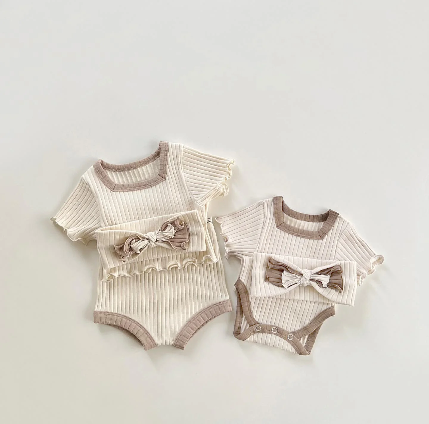

Summer Baby Girl Romper Newborn Rib Fabric Ruffle Short Sleeve Bodysuit + Bow Headband Set Infant Clothing 2Pcs Outfits
