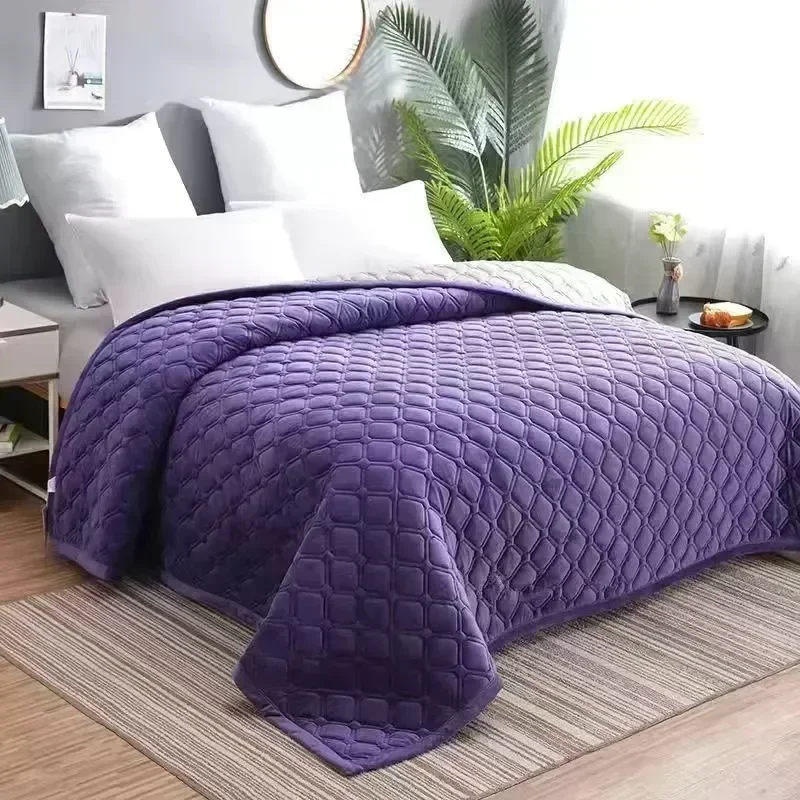 Geometric Flannel Bedspread 2