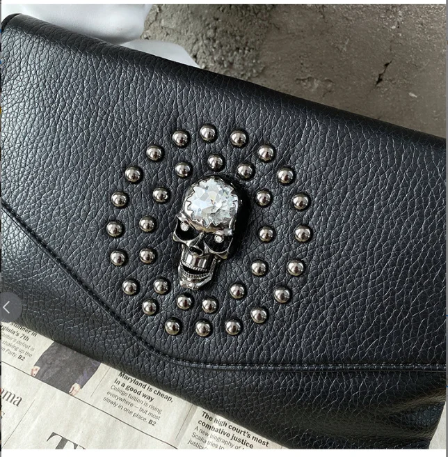 Schoudertas voor dames, nieuwe punkstijl, persoonlijkheidstas, okseltas, schedel versierde tas_voghion.com